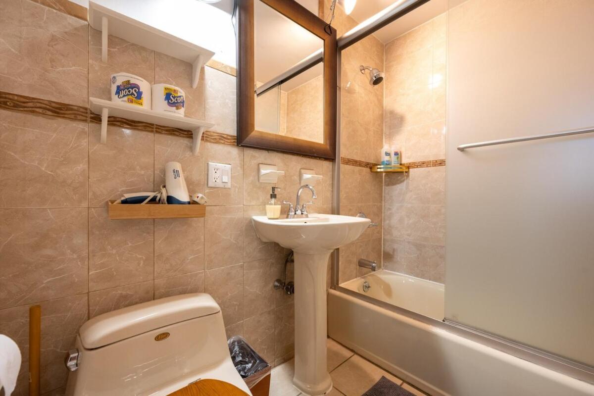 East Village Townhouse New York Bagian luar foto