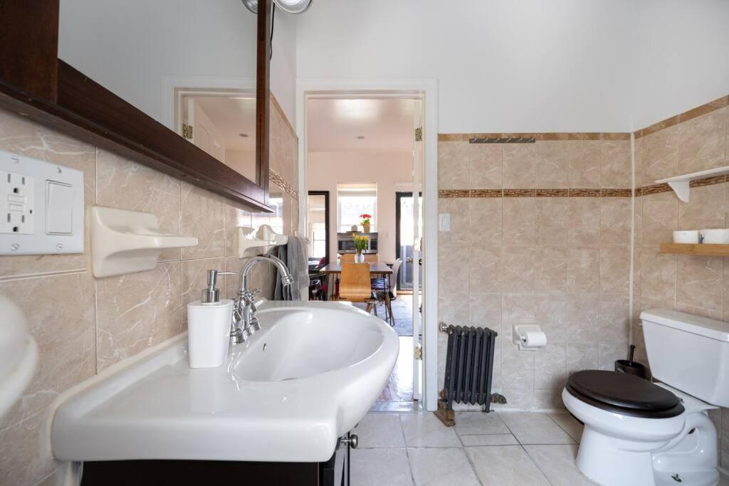 East Village Townhouse New York Bagian luar foto