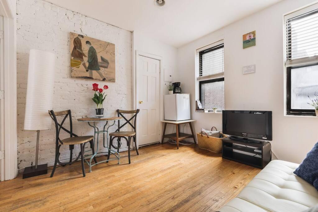 East Village Townhouse New York Bagian luar foto